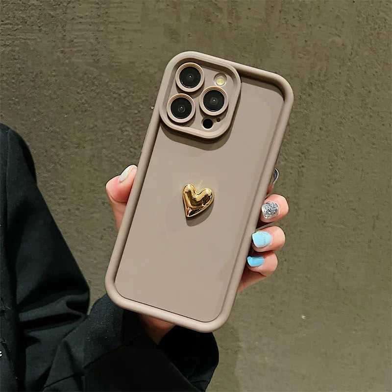 3D Gold Heart Silicone Case – Ματ Θήκη Κινητού με Χρυσή Καρδιά (iPhone 7–15 Pro Max)