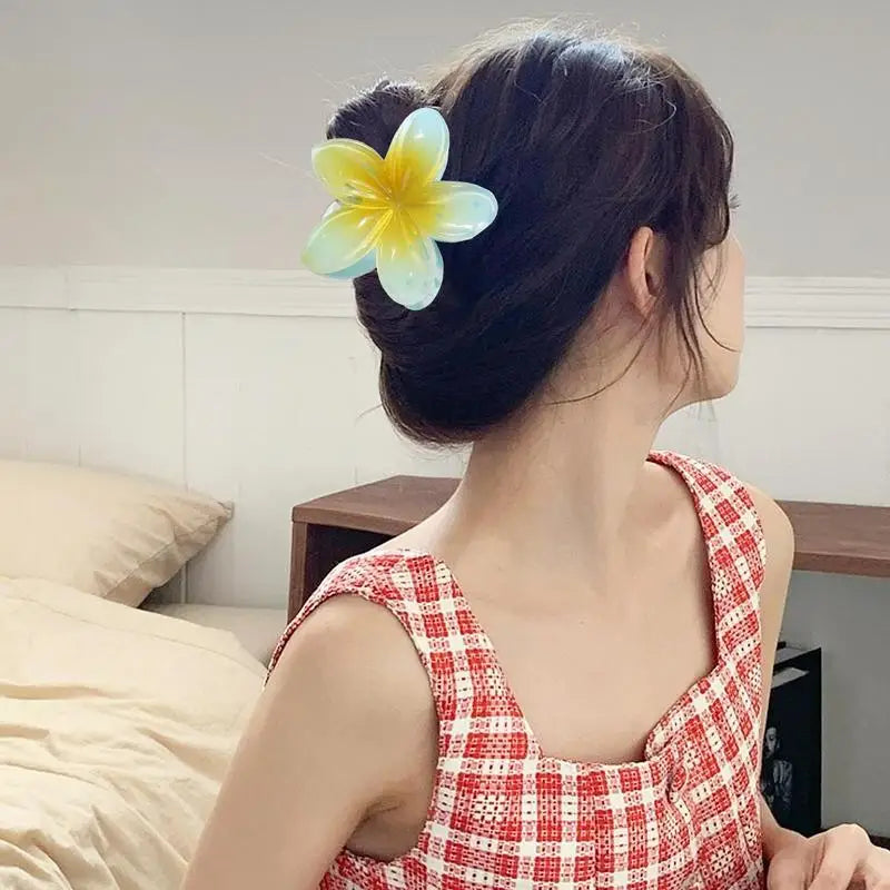 Hawaiian Flower Claw Clip