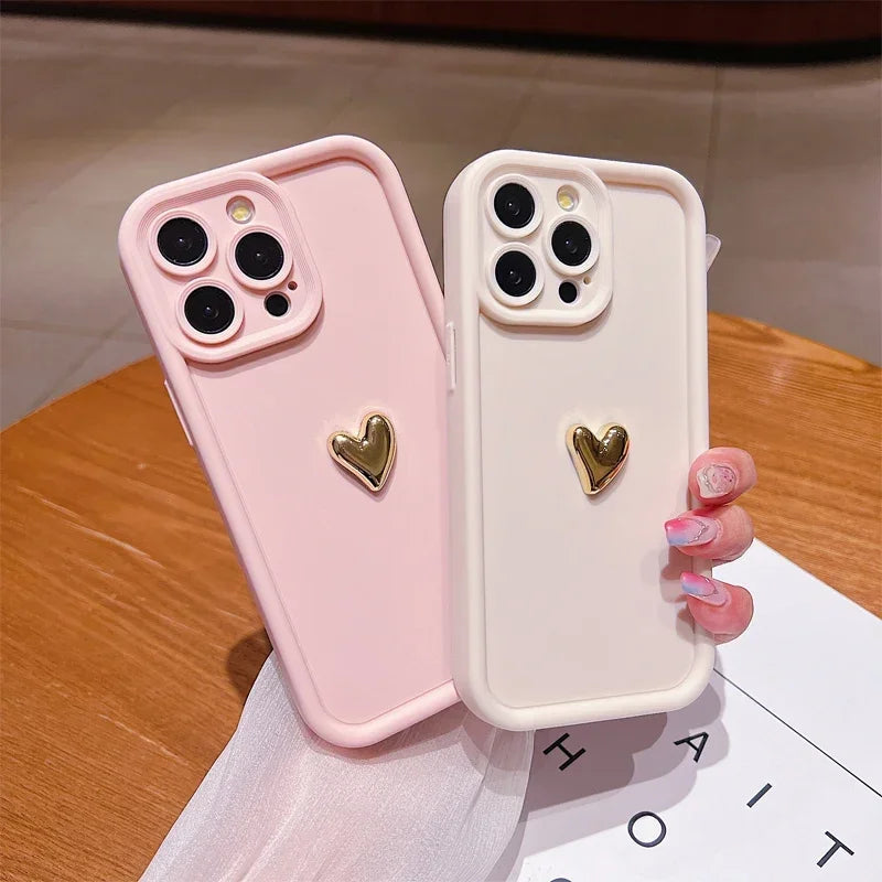3D Gold Heart Silicone Case – Ματ Θήκη Κινητού με Χρυσή Καρδιά (iPhone 7–15 Pro Max)