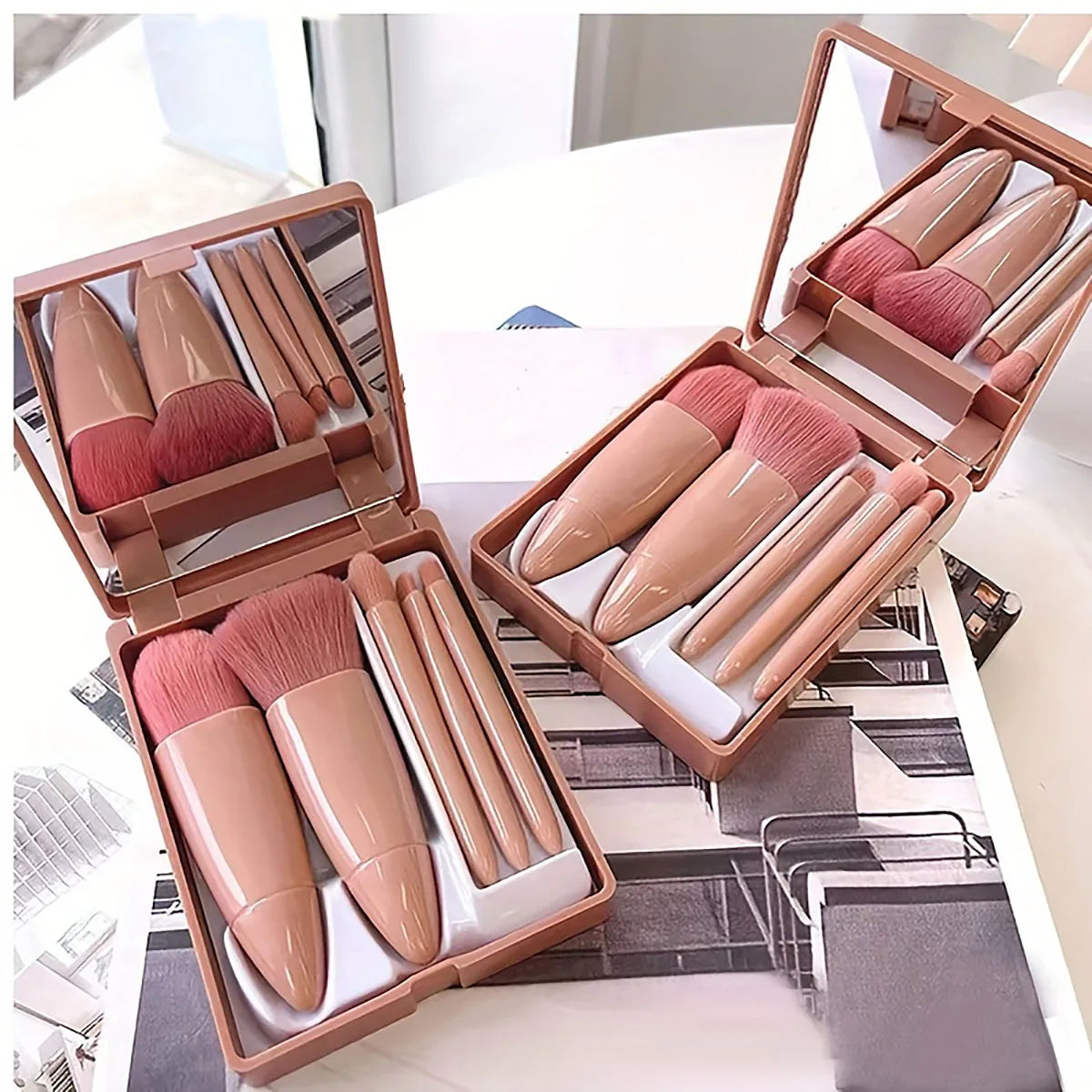 ΤΣΑΝΤΑΚΙ ΜΕ ΕΡΓΑΛΕΙΑ MAKE UP