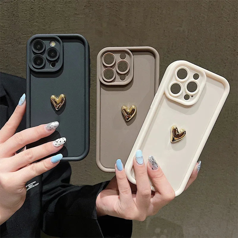 3D Gold Heart Silicone Case – Ματ Θήκη Κινητού με Χρυσή Καρδιά (iPhone 7–15 Pro Max)